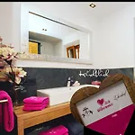شقة أبارتيمينتس ليهينهوف *